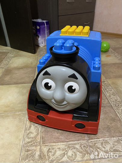 Паровозик томас конструктор