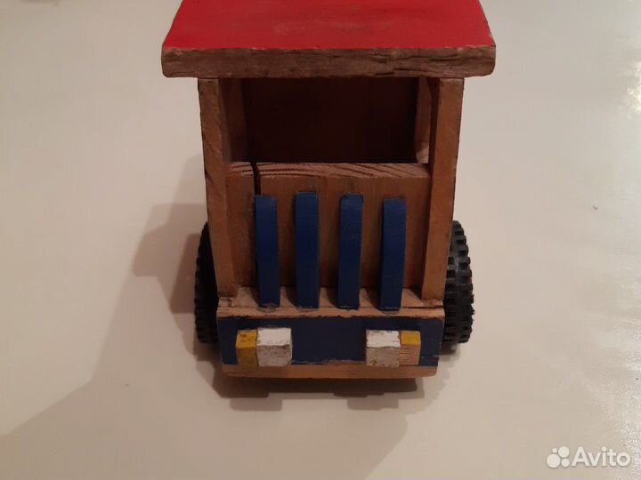 Игрушка автомобиль СССР