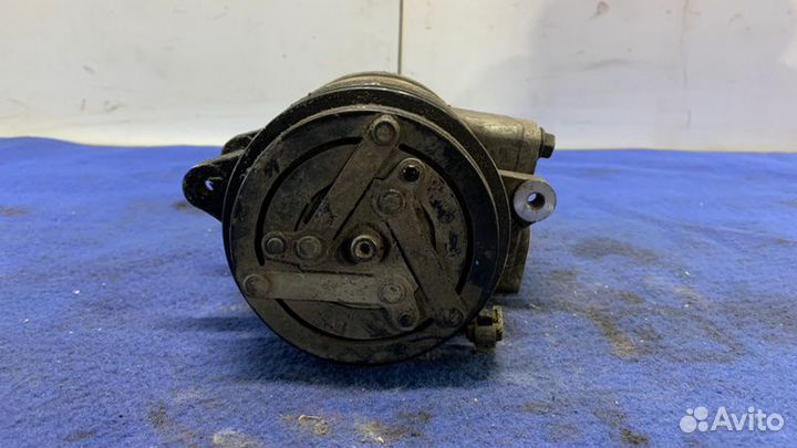 Компрессор кондиционера Chevrolet Aveo T200