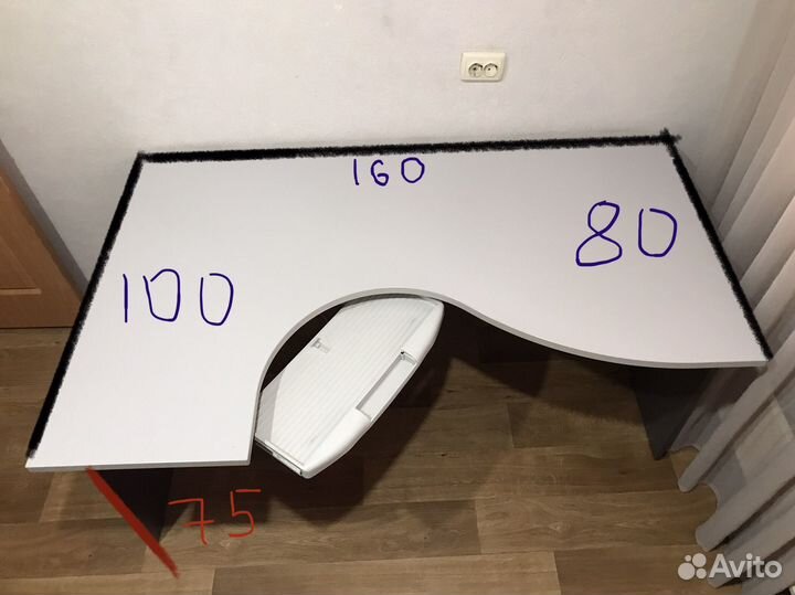 Компьютерный стол с вырезом бу 160x80-100