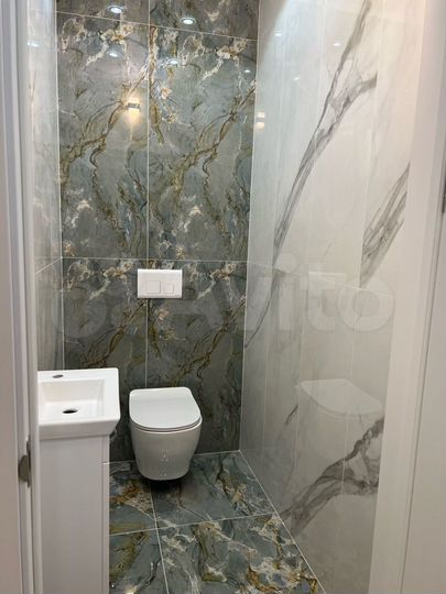 3-к. квартира, 70,9 м², 2/5 эт.