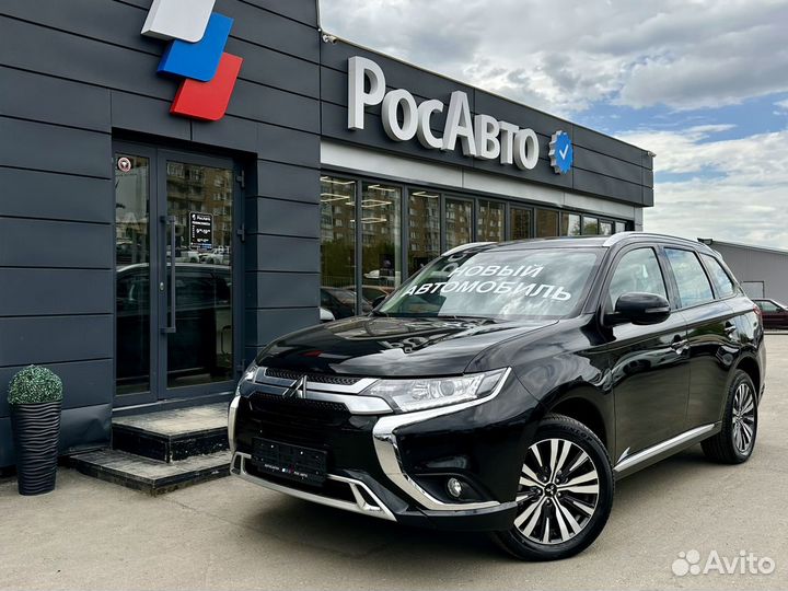 Mitsubishi Outlander 2.0 CVT, 2022, 15 км