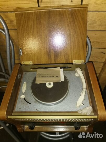 Радиола Рекорд 61