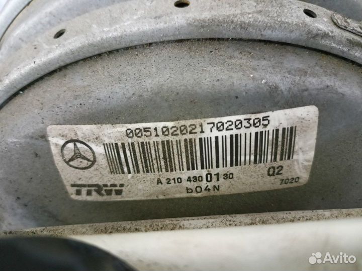 Вакуумный усилитель тормозов в сборе Mercedes E220