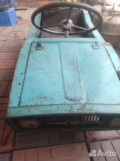 Педальная машина и конь СССР