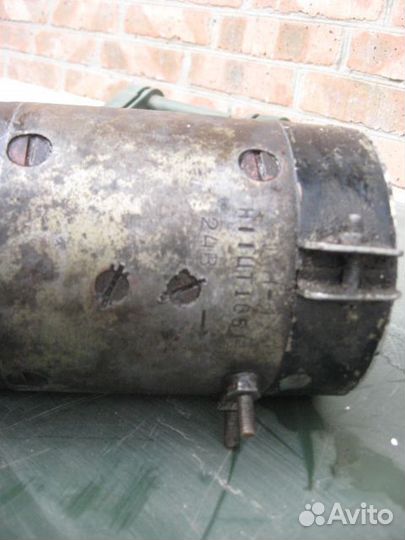 Насос маслопрокачивающий мн-1 24в