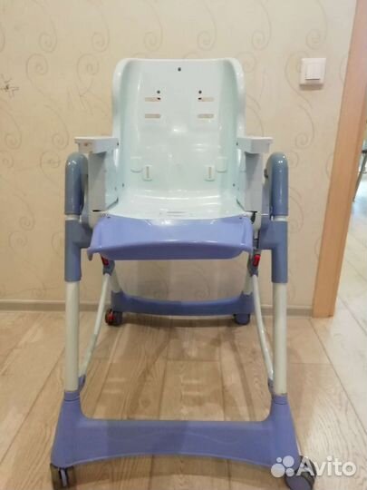 Детский стульчик для кормления