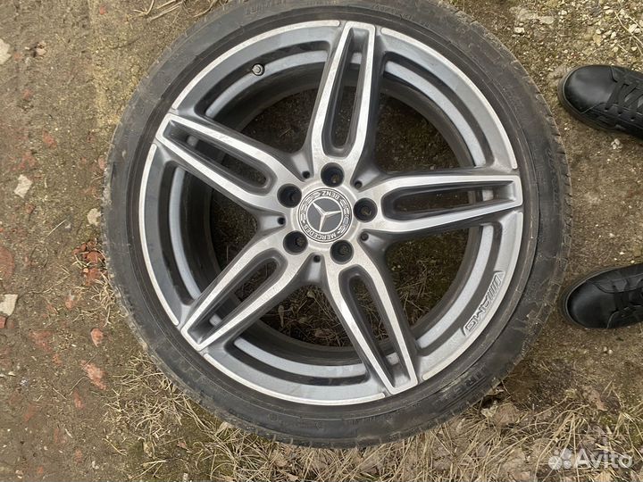 Pirelli Cinturato P7 245/40 R19 98Y