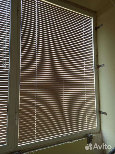 Жалюзи горизонтальные