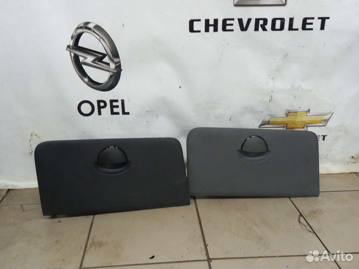 Бардачок салона Шевроле Авео Т200