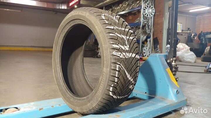 Continental ContiWinterContact TS 860 215/45 R16 90V