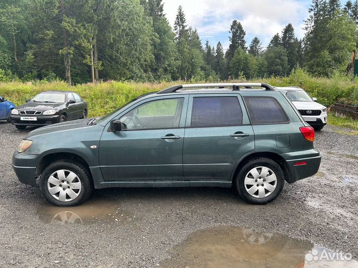 Mitsubishi Outlander 2.4 AT, 2003, 208 293 км