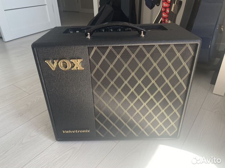 Комбоусилитель vox vt40x