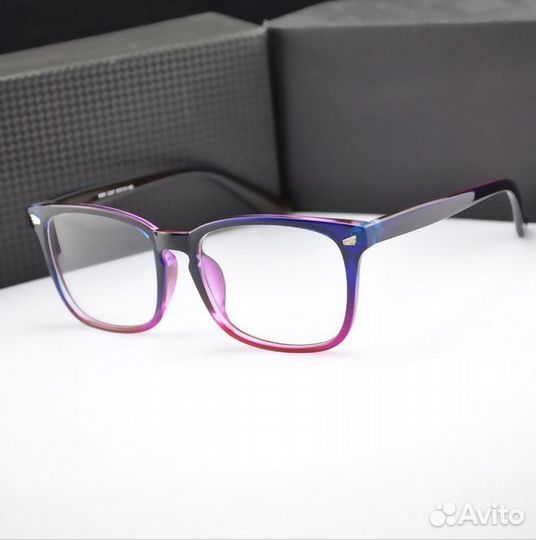 Оправы для очков. Модные. Идут к любому лицу