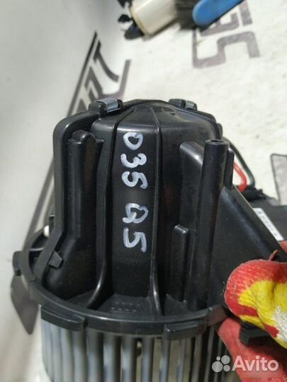 Моторчик печки Audi Q5 8R 2008—2012