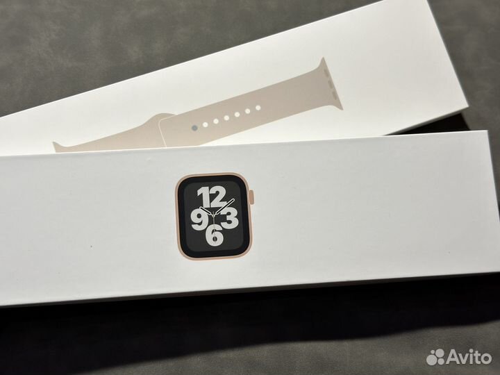 Apple watch se 40mm starlight