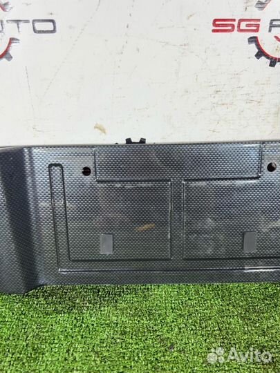 Рамка номера задняя Toyota Celica ZZT231 2ZZ-GE