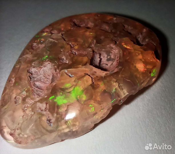 Опал огненный Мексика. Не облагорожен. Крупный