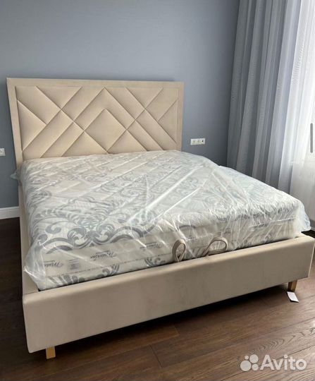 Кровать двухспальная на заказ