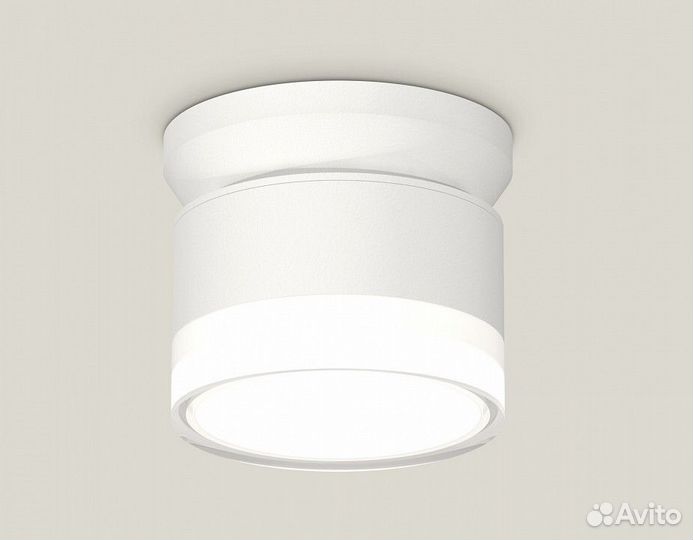 Накладной светильник Ambrella Light XS XS8101047