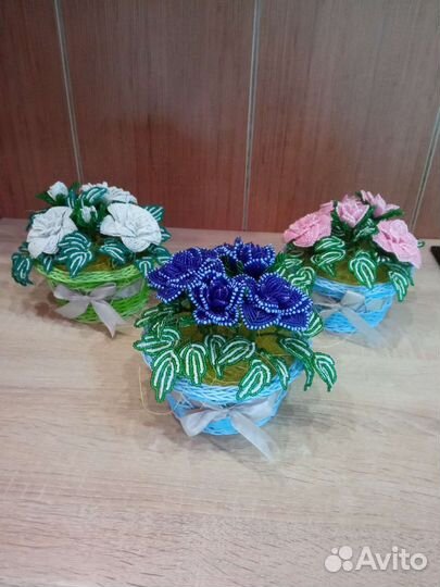 Цветы из бисера