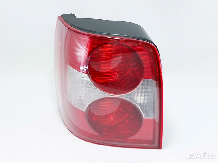 Фонарь левый задний в крыло Passat B5 plus