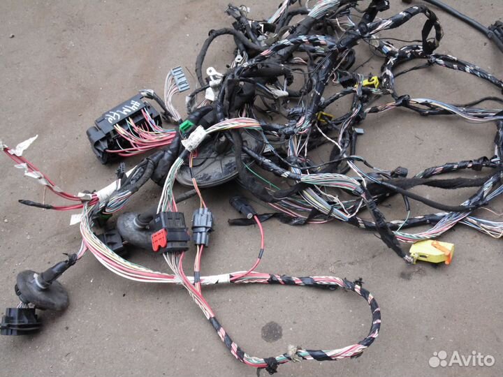 Проводка двигателя H4M Рено Флюенс