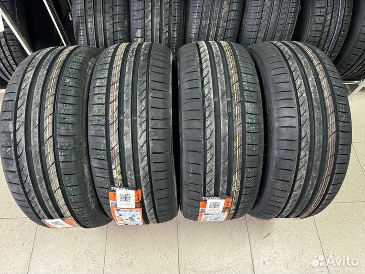 Tracmax X-Privilo TX3 205/40 R17 108