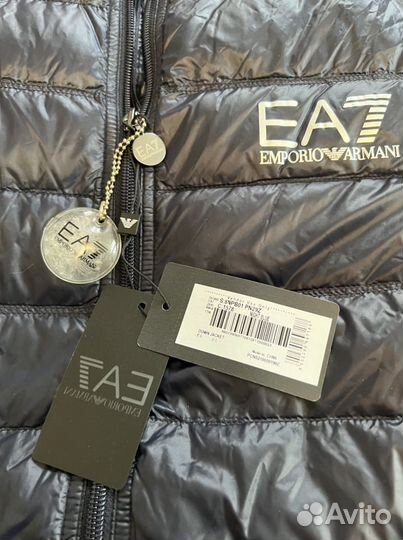 Куртка пуховик emporio armani EA7