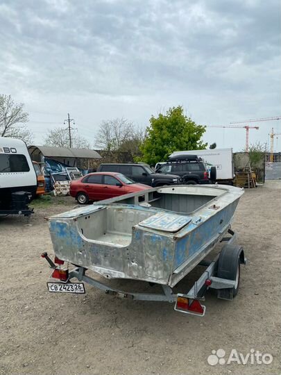 Моторная лодка Прогресс 2м