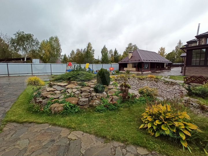 Дом 526 м² на участке 36 сот.