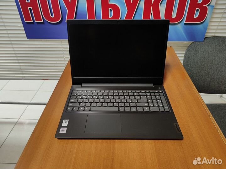 Ноутбук б/у / Lenovo / core i3 10110 / ssd