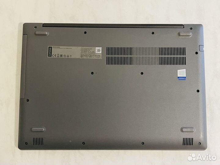 Lenovo: i3-6006u / 8Gb DDR4 / SSD 240Gb / Win10