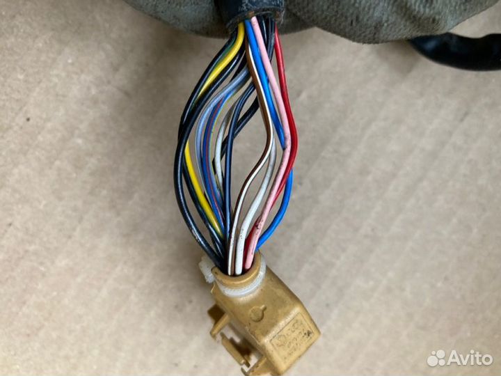 Зеркало боковое переднее правое Audi A4 B6 2002