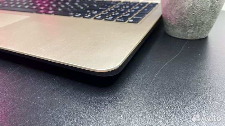 Быстрый Ноутбук Asus AMD A6-9th/FHD/8GB/SSD