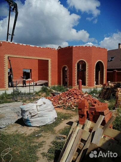 Бригада строителей