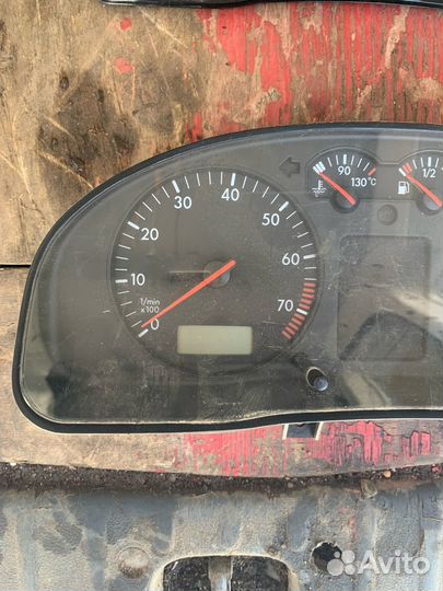 Панель приборов Volkswagen Passat B5 3B0 919 881F