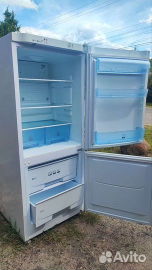 Холодильник Бирюса