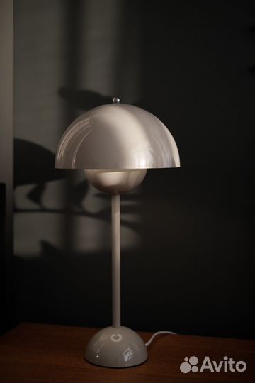 Настольная лампа & Tradition Flowerpot VP3