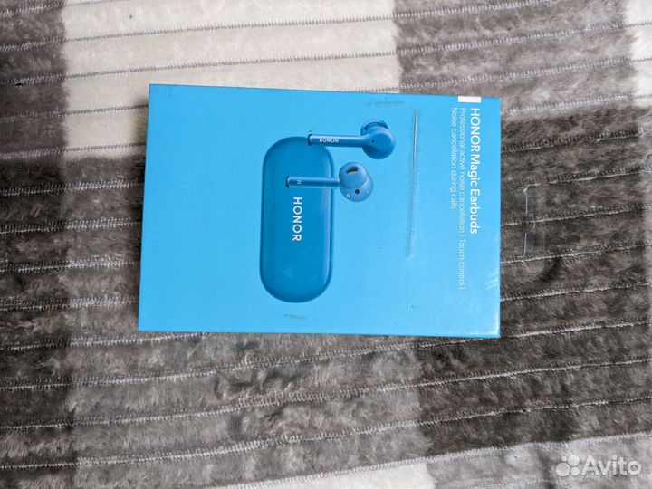 Honor Magic earbuds