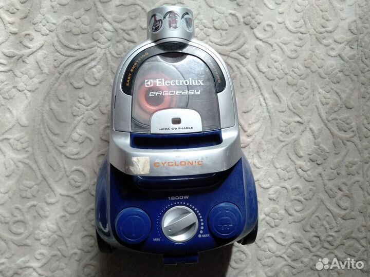 Пылесос Electrolux ZTF7616