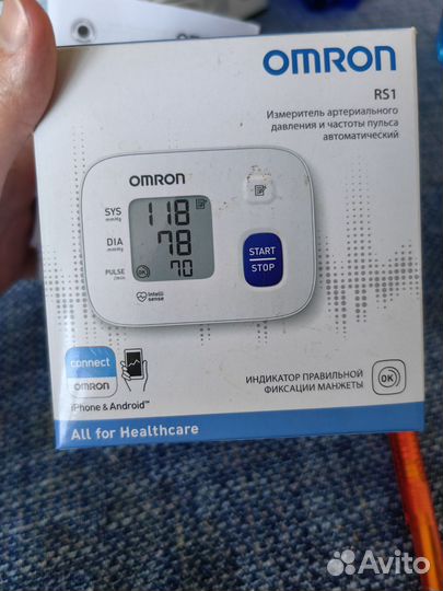 Тонометр на запястье omron