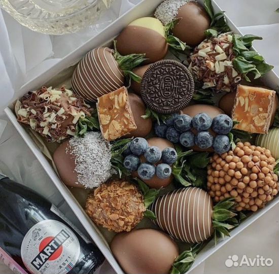 Сладкий подарок / Клубника в шоколаде