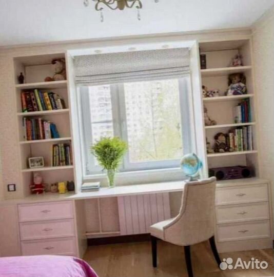 Рабочая зона у окна