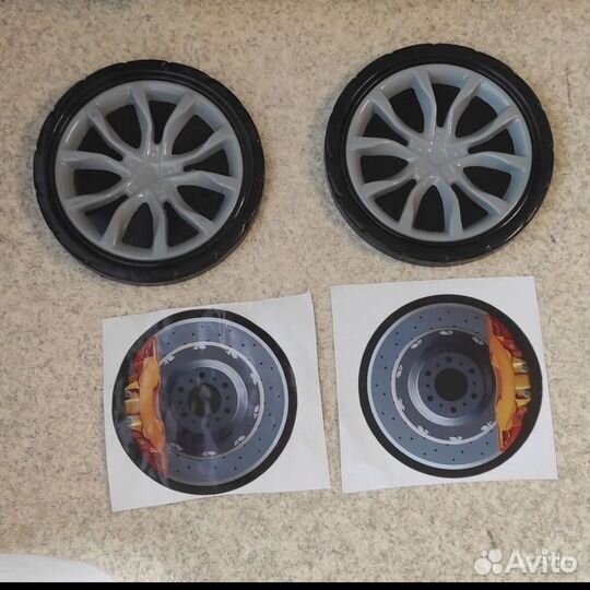 Кровать-машина с подъемным механизмом