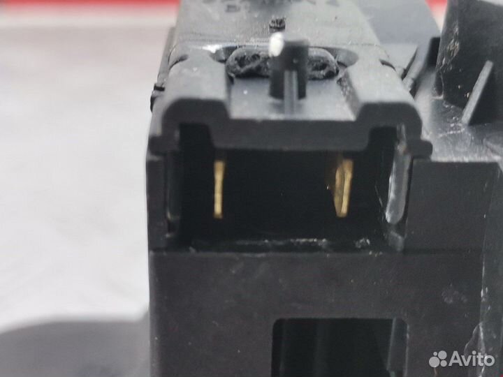 Замок двери передней правой для Renault Megane 1