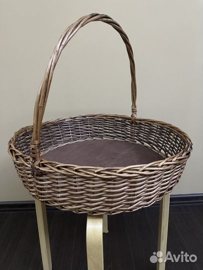 Корзина плетеная большая из лозы