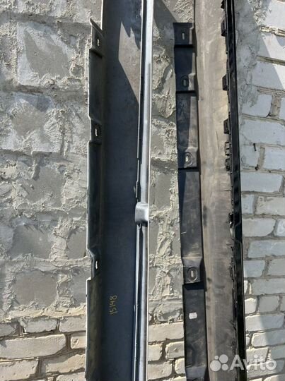 Накладка на левый порог бмв 7 F01/F02