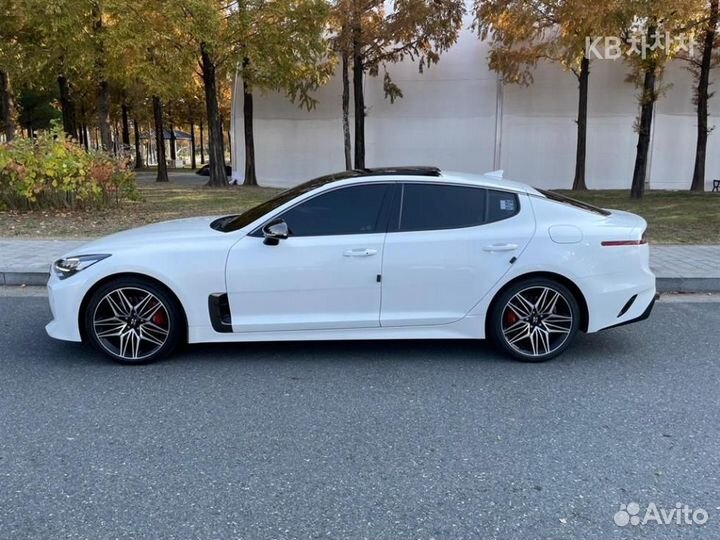 Kia Stinger 2.5 AT, 2022, 15 000 км