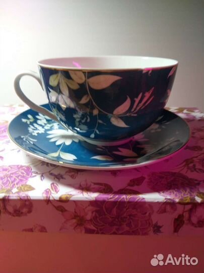 Подарочный набор. Две чайные пары.Тонкий фарфор